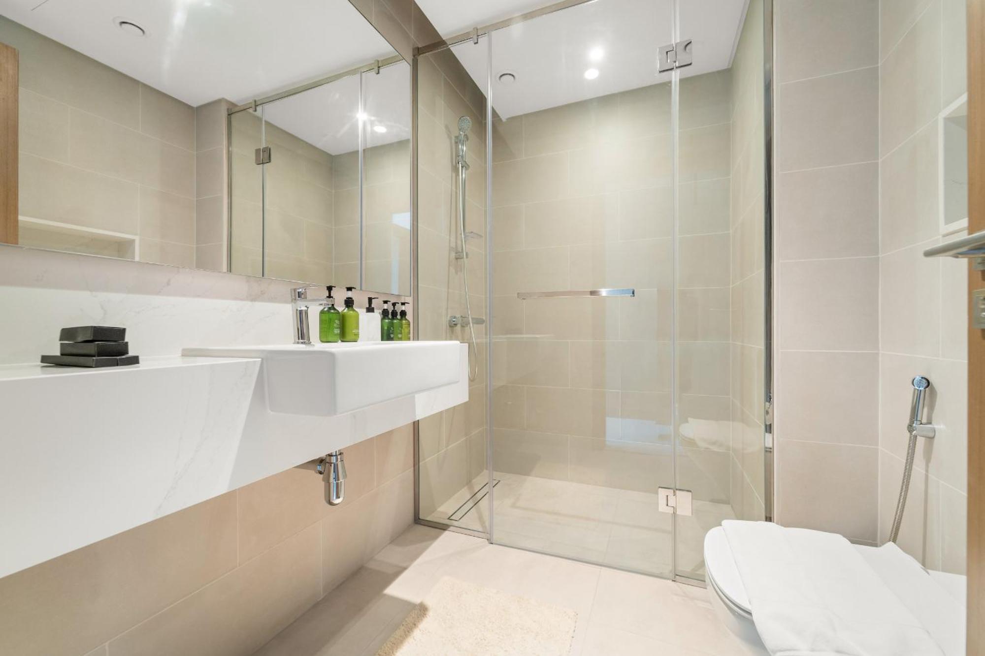 Apartment Vayk - Stylish Canal-front 2 Bd Maid In Al Wasl Dubai