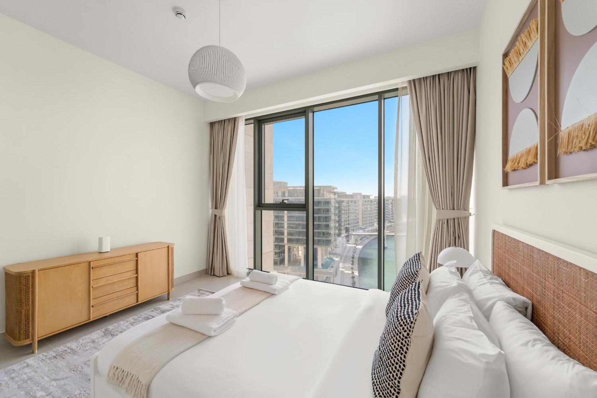 Apartment Vayk - Stylish Canal-front 2 Bd Maid In Al Wasl *