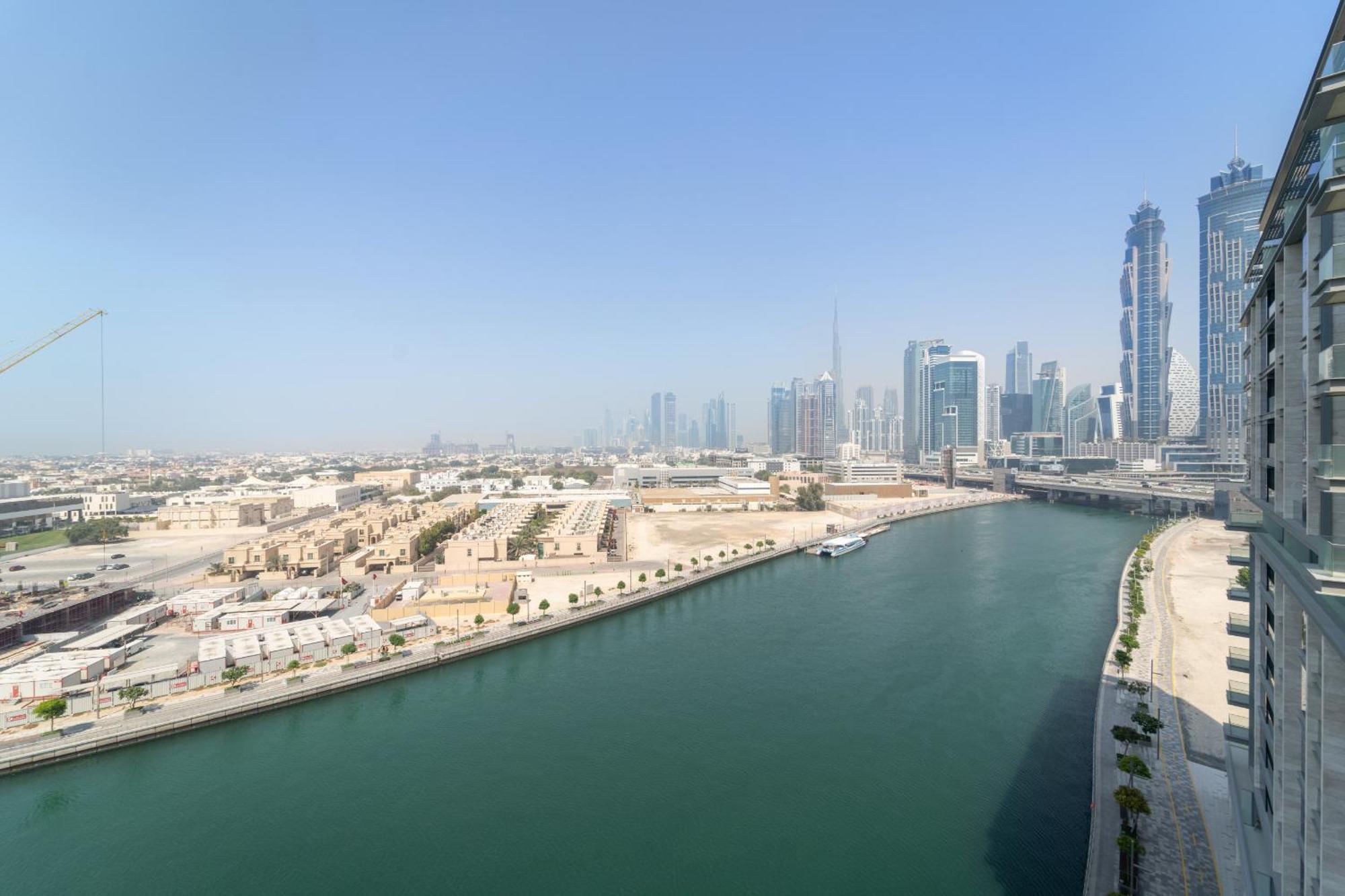 Vayk - Stylish Canal-front 2 Bd Maid In Al Wasl Apartment Dubai