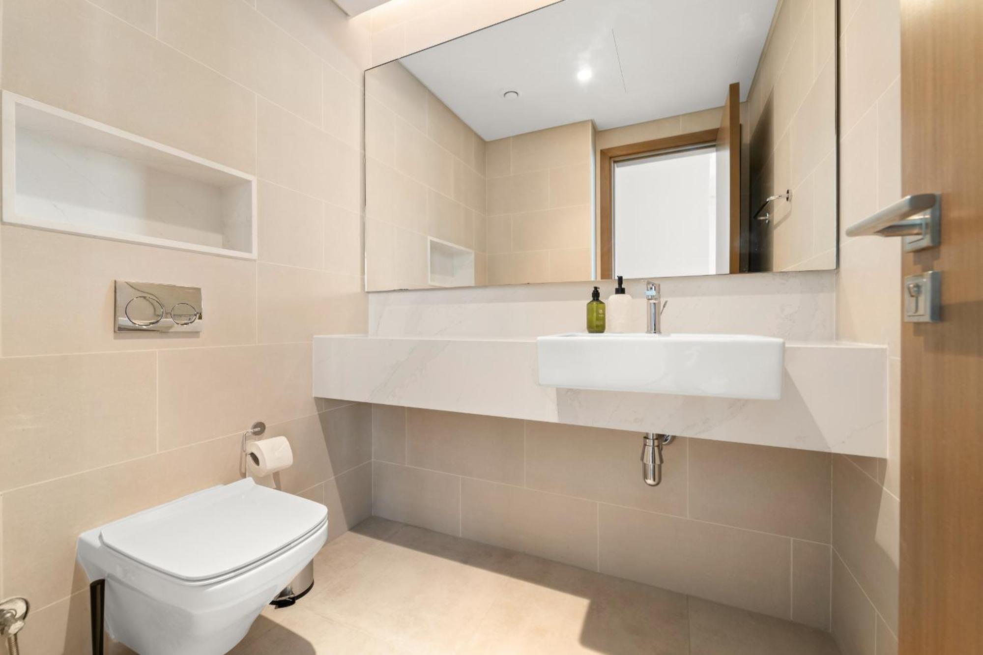 Apartment Vayk - Stylish Canal-front 2 Bd Maid In Al Wasl
