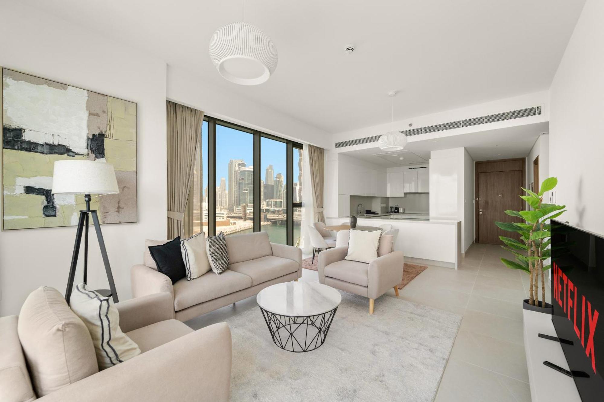 Vayk - Stylish Canal-front 2 Bd Maid In Al Wasl Dubai