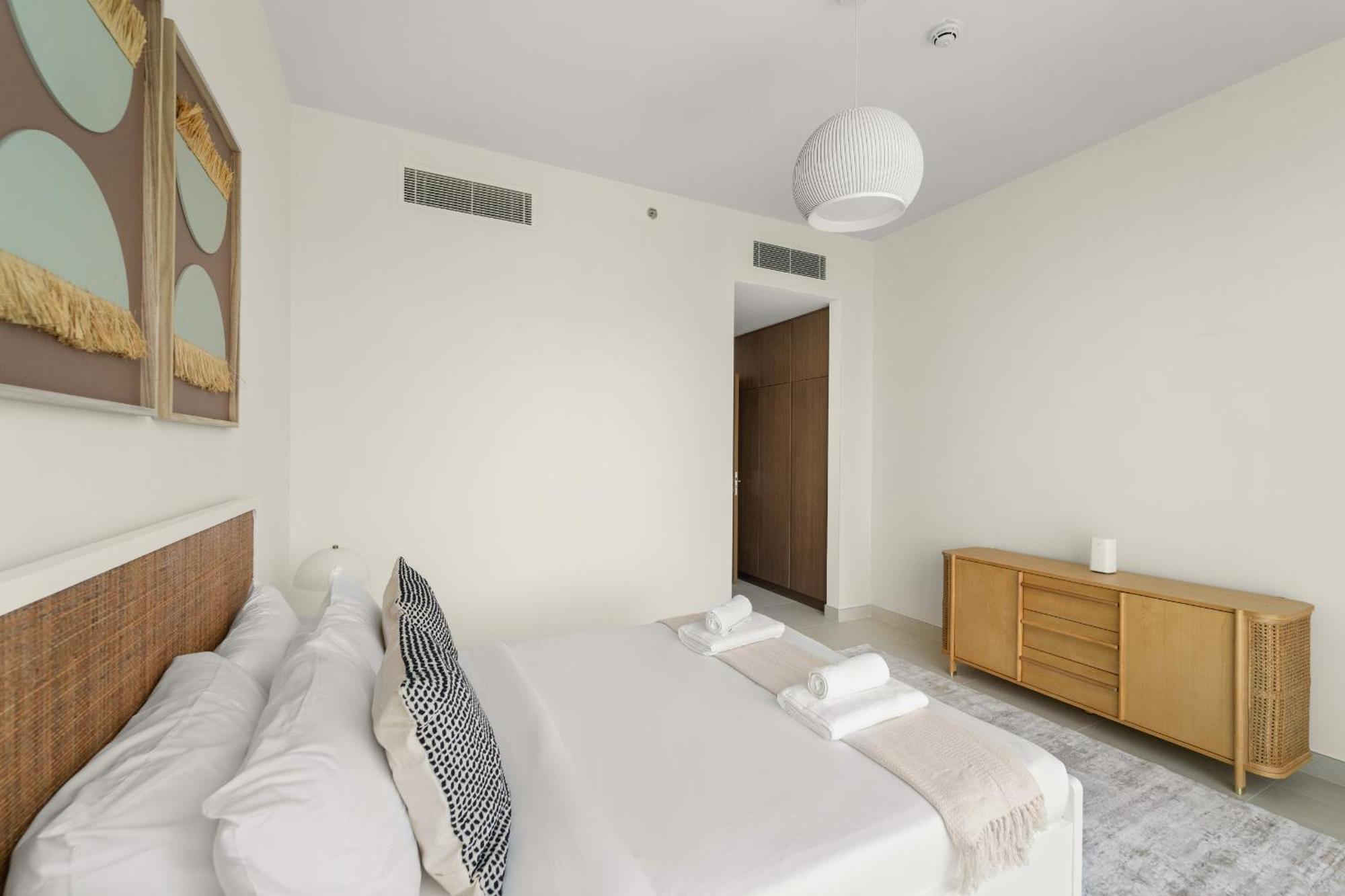 Apartment Vayk - Stylish Canal-front 2 Bd Maid In Al Wasl *
