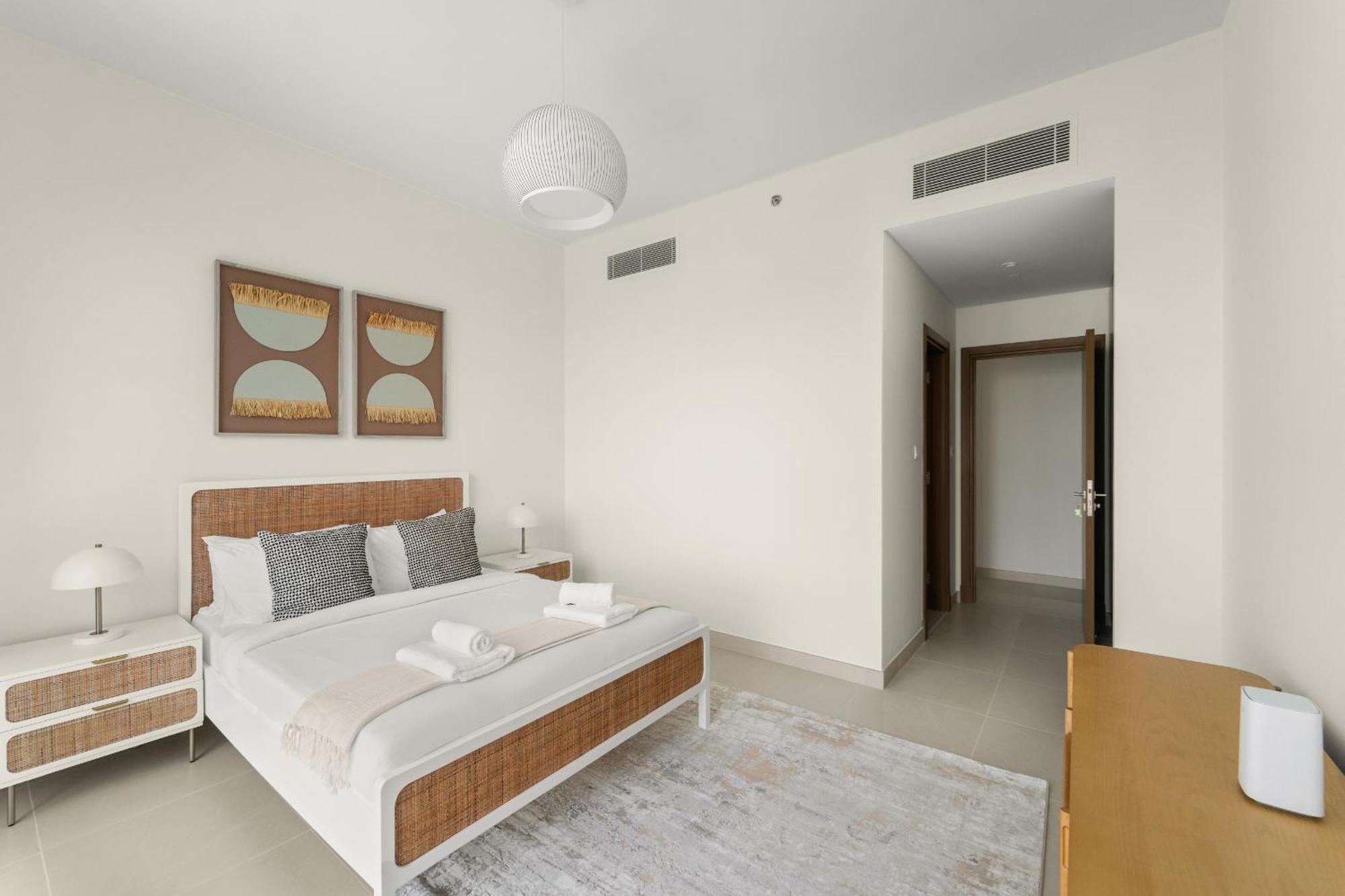 Vayk - Stylish Canal-front 2 Bd Maid In Al Wasl Dubai